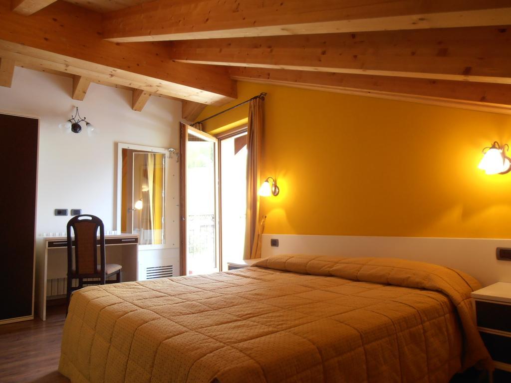 Chalet Kiara - Appartamenti Abar Livigno Pokoj fotografie